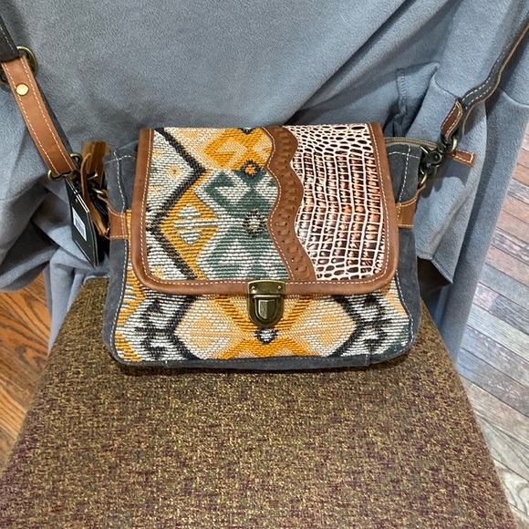 Myra Bag Handbags - ****PRICE DROP**** NWT MYRA MESSENGER BAG